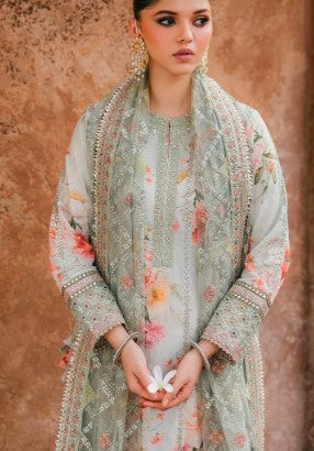 Iznik 3piece Printed Lawn For Woman in pakistan